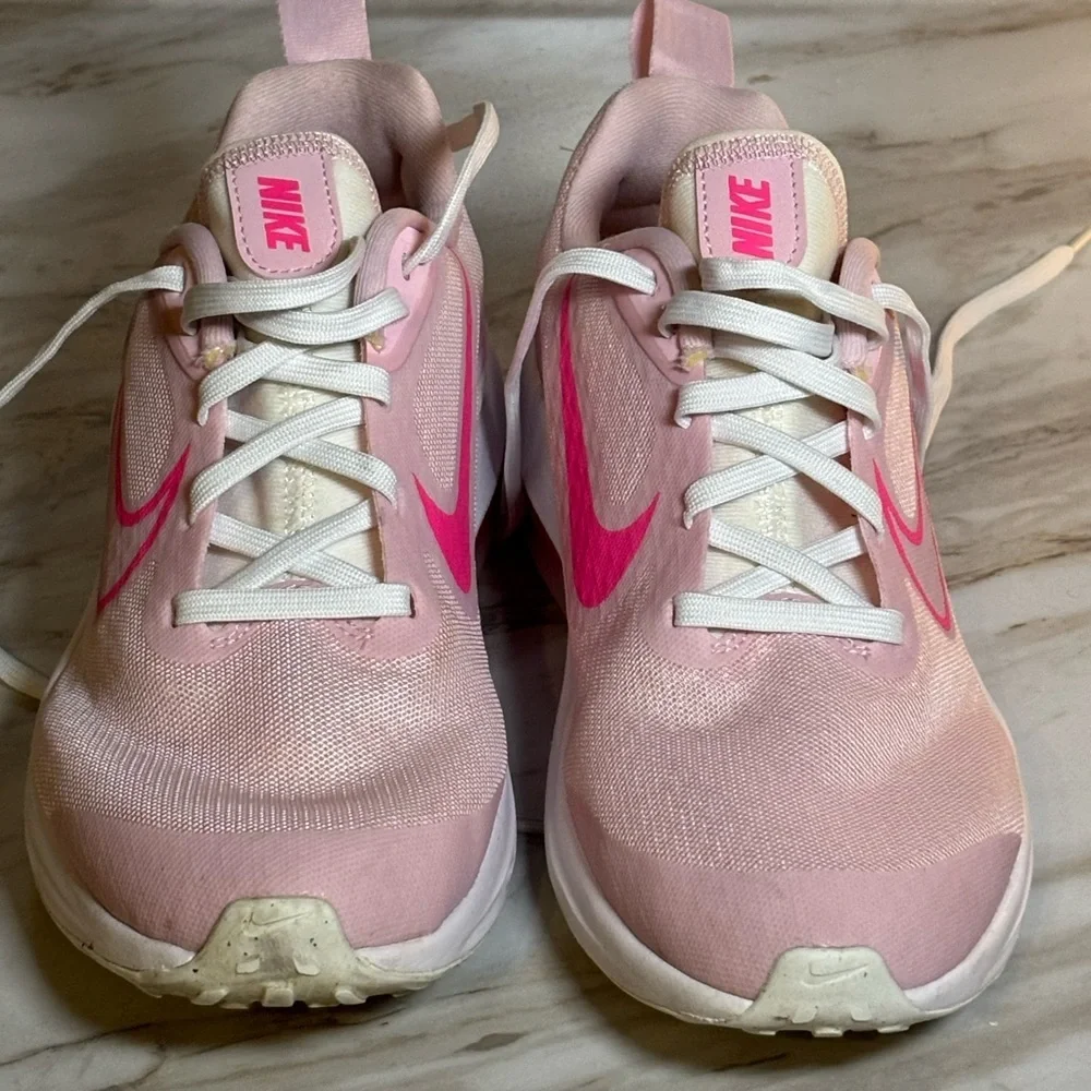 Nike Air Zoom Arcadia 2 Pink Sneakers Women’s 7.5 (6Y) Athletic Shoes